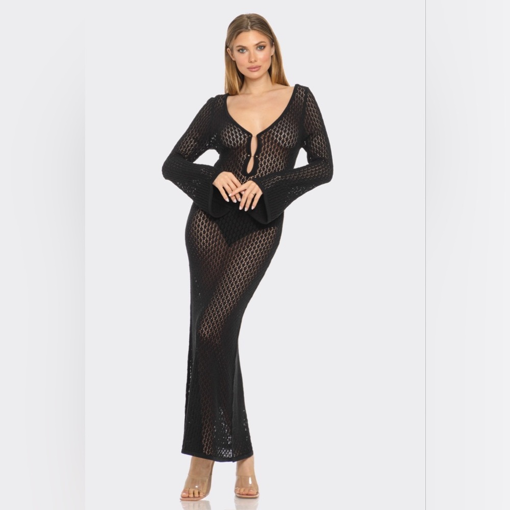 NWT Black V-neck hollow knitting long-sleeved dress